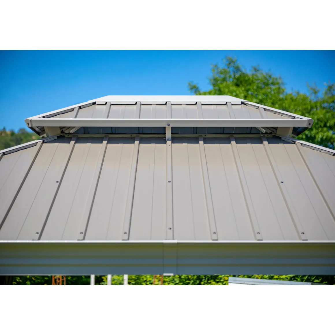 Sojag Pavillon Messina 1216 inkl. Moskitonetz 363x483x307,1cm Champagner